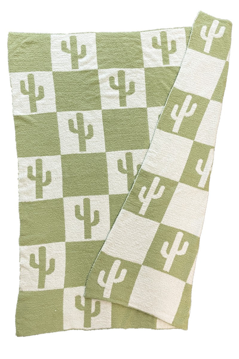 It Girl Luxe Throw Blankets
