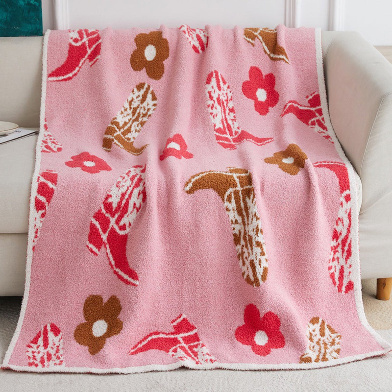 It Girl Luxe Throw Blankets